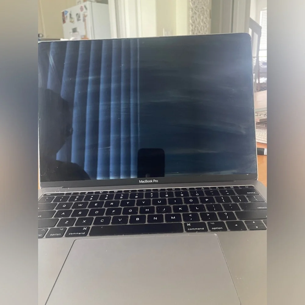 APPLE 2017 MacBook Pro